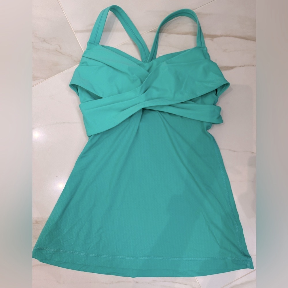 Lululemon Green Top